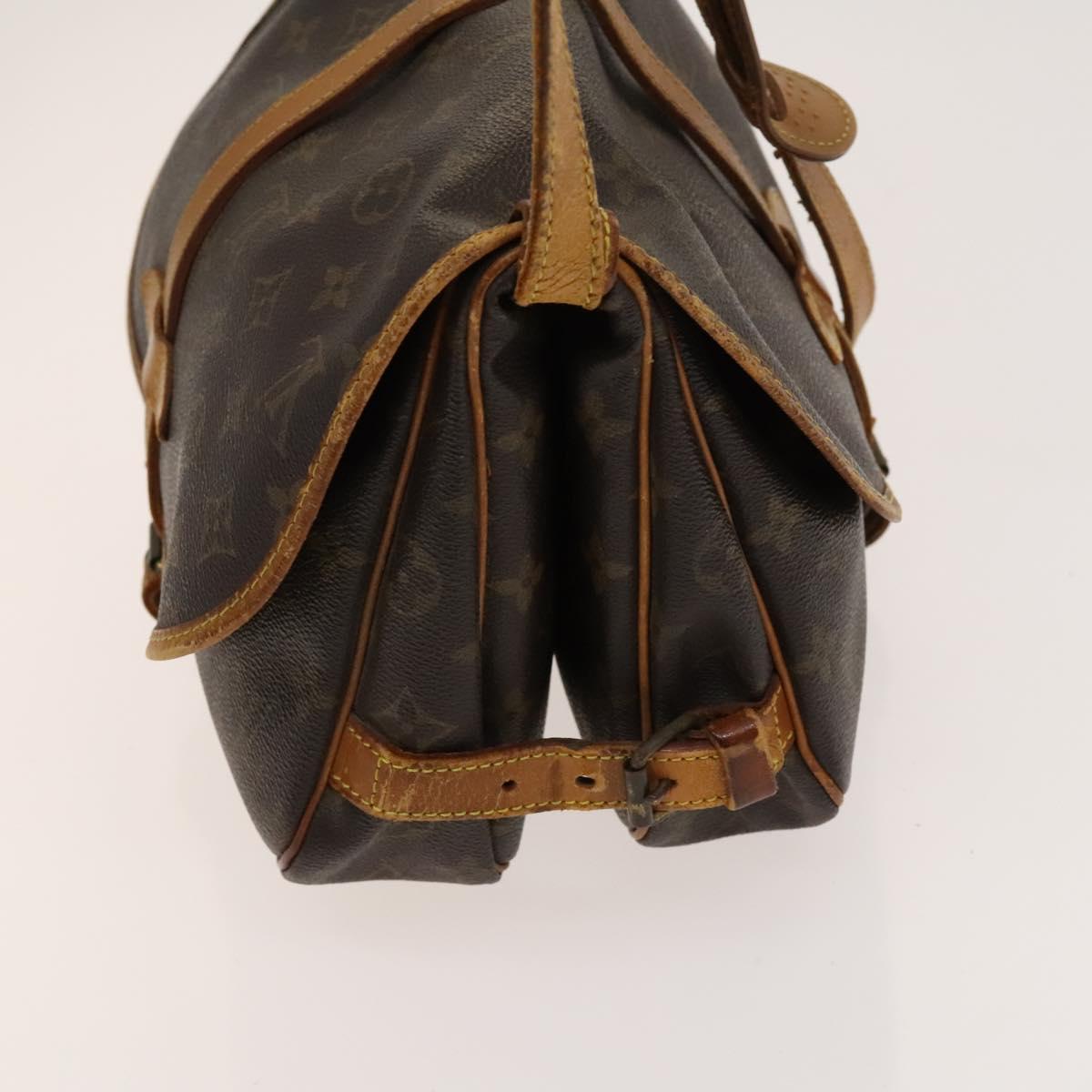 LOUIS VUITTON Monogram Saumur 30 Shoulder Bag M42256 LV Auth bs25355