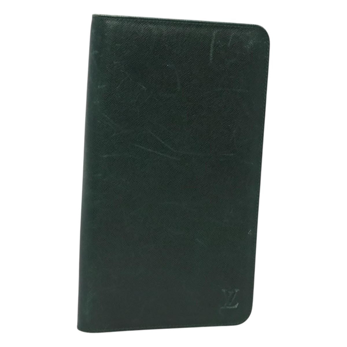 LOUIS VUITTON Taiga Travel Case Epicea LV Auth bs25360