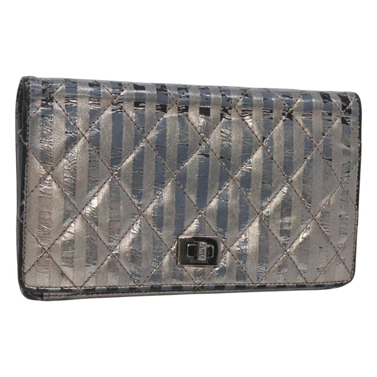 CHANEL 2.55 Matelasse Long Wallet Leather Silver CC Auth bs25537
