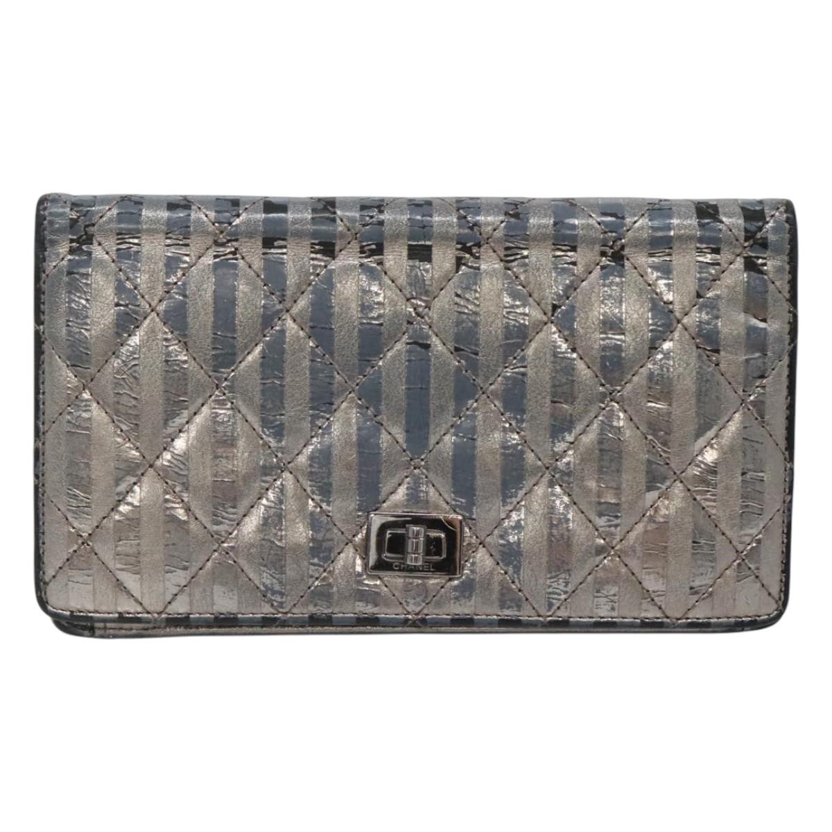 CHANEL 2.55 Matelasse Long Wallet Leather Silver CC Auth bs25537