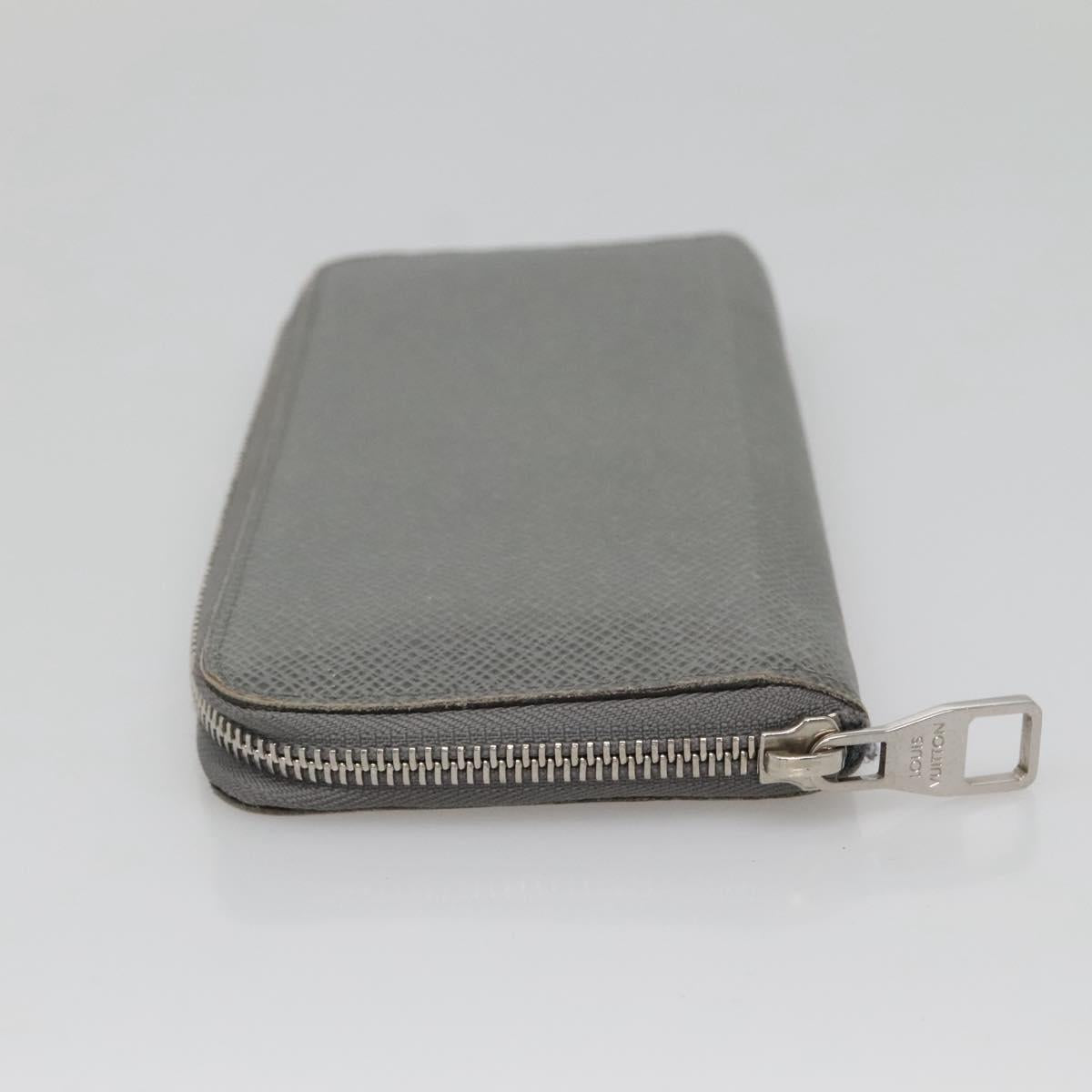 LOUIS VUITTON Taiga Zippy Wallet Vertical Gray Gracie M32601 LV Auth bs25700