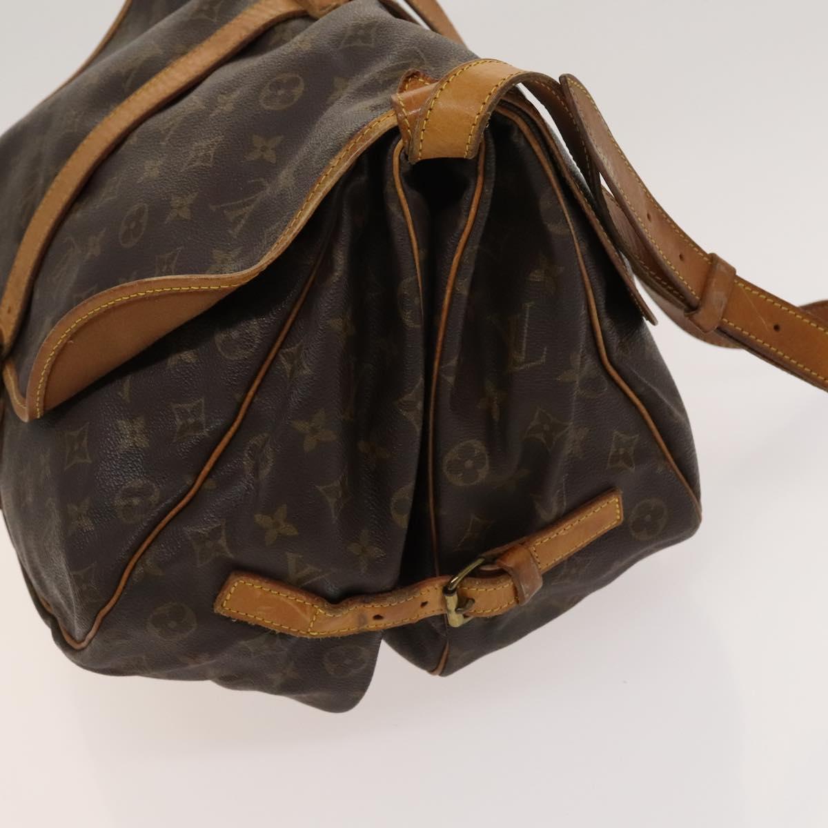 LOUIS VUITTON Monogram Saumur 35 Shoulder Bag M42254 LV Auth bs26029