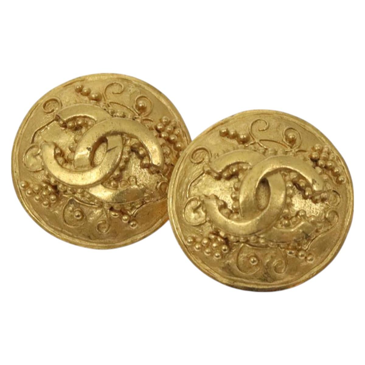 CHANEL Earring metal Gold CC Auth bs26771