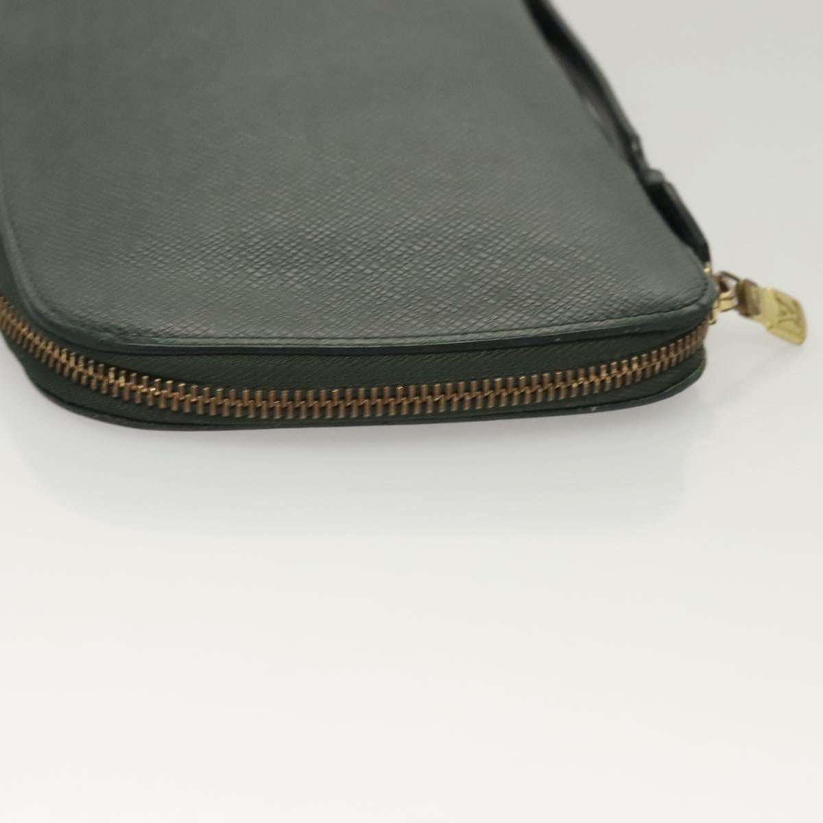 LOUIS VUITTON Taiga Organizer Atholl Travel Case Epicea M30654 LV Auth bs27155