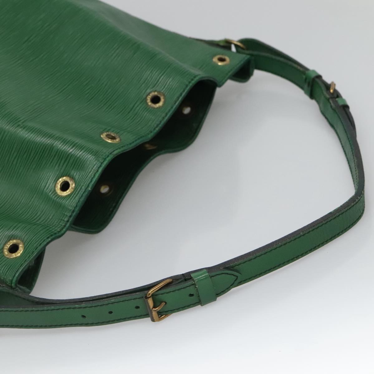 LOUIS VUITTON Epi Noe Shoulder Bag Green M44004 LV Auth bs27263