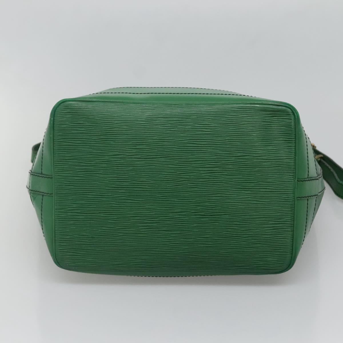 LOUIS VUITTON Epi Noe Shoulder Bag Green M44004 LV Auth bs27263