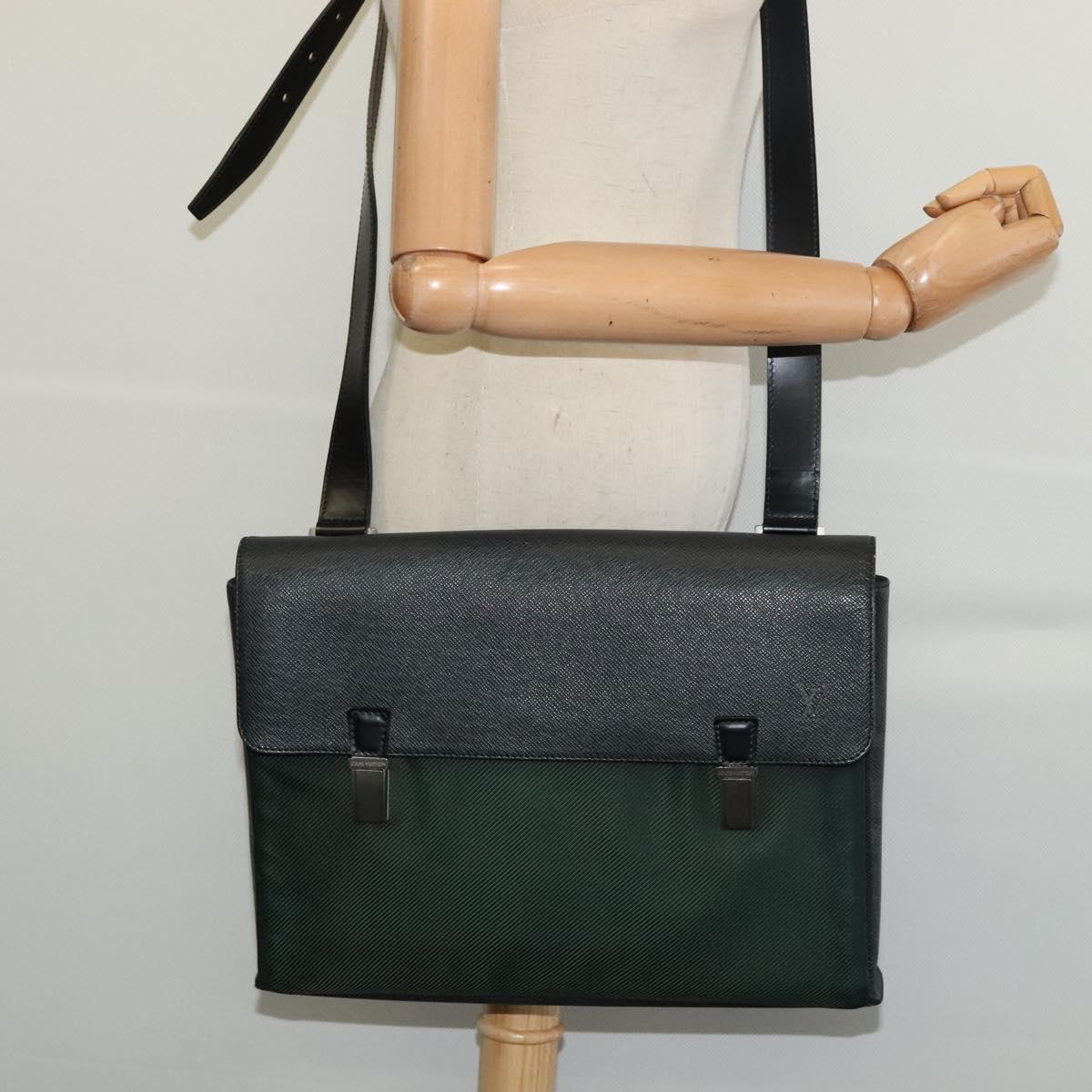 LOUIS VUITTON Taiga Saratov GM Shoulder Bag Ardoise M30882 LV Auth bs27760