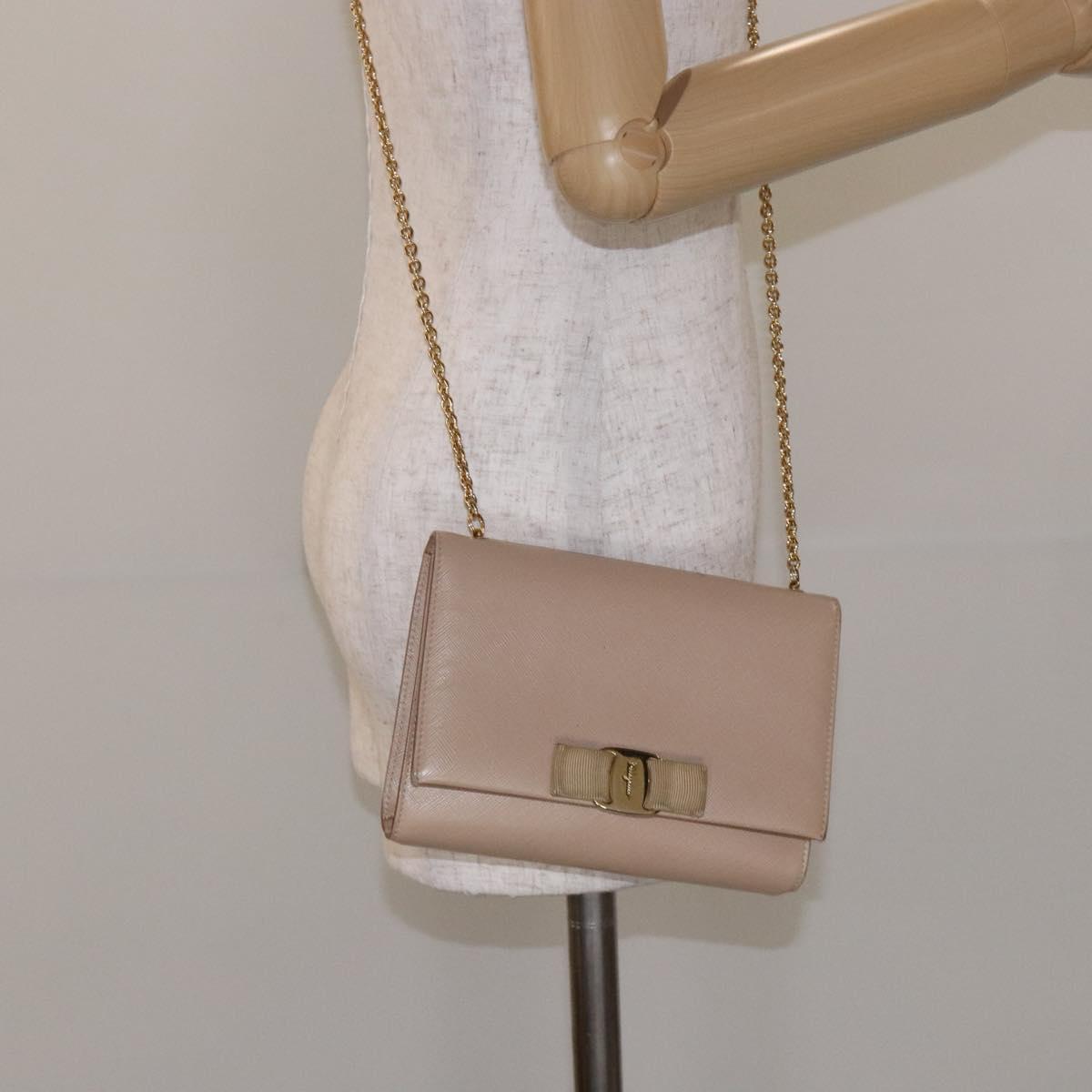 Salvatore Ferragamo Chain Vala Shoulder Bag Leather Beige Gold Auth bs27881