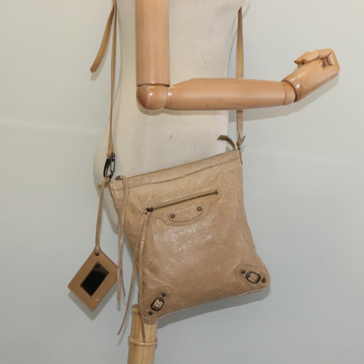 BALENCIAGA Classic Flat Shoulder Bag Leather Beige Auth bs27986