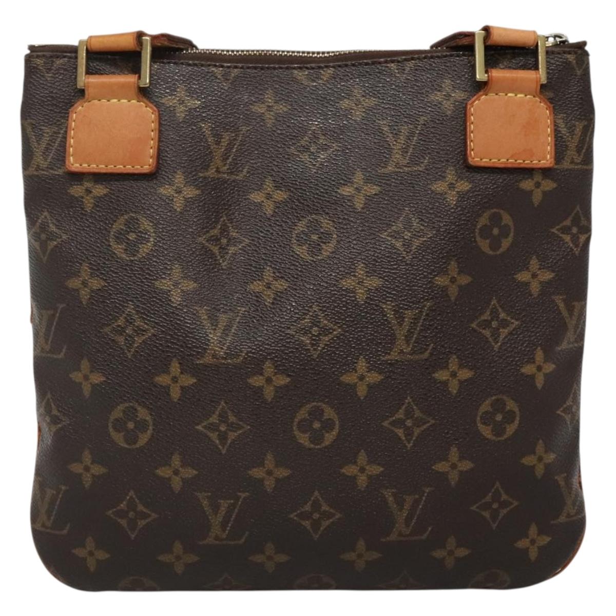 LOUIS VUITTON Monogram Pochette Bosphore Shoulder Bag M40044 LV Auth bs28103