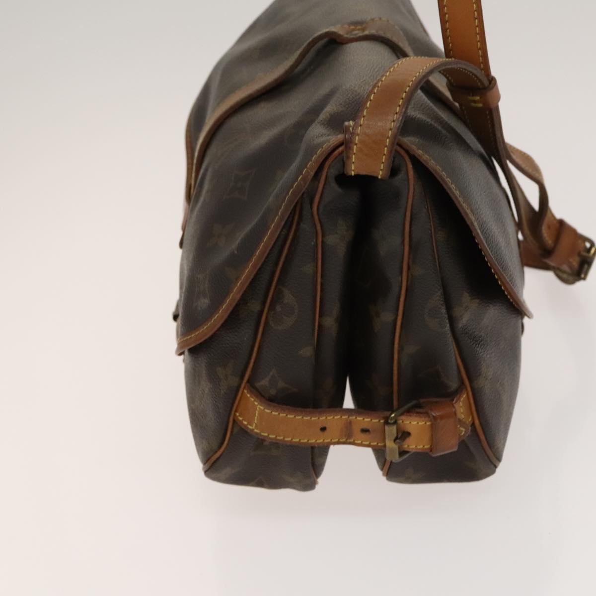 LOUIS VUITTON Monogram Saumur 30 Shoulder Bag M42256 LV Auth bs28187