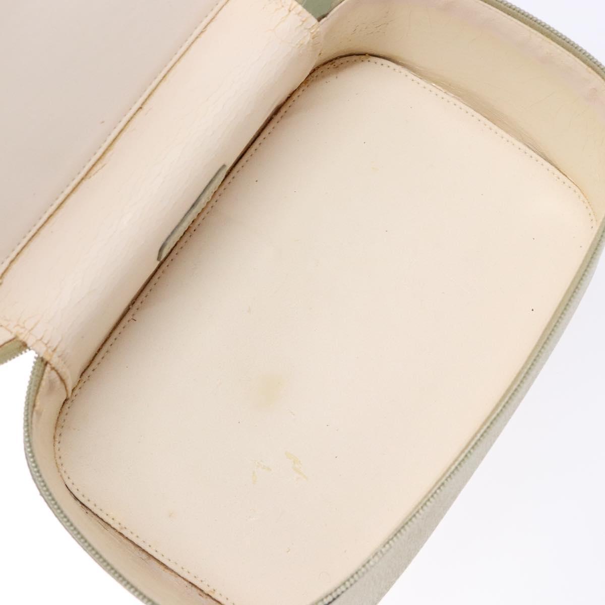 GUCCI Vanity Pouch Leather White Silver 039 1705 0710 Auth bs28454