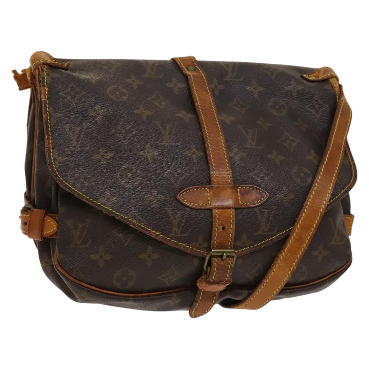 LOUIS VUITTON Monogram Saumur 30 Shoulder Bag M42256 LV Auth bs28820