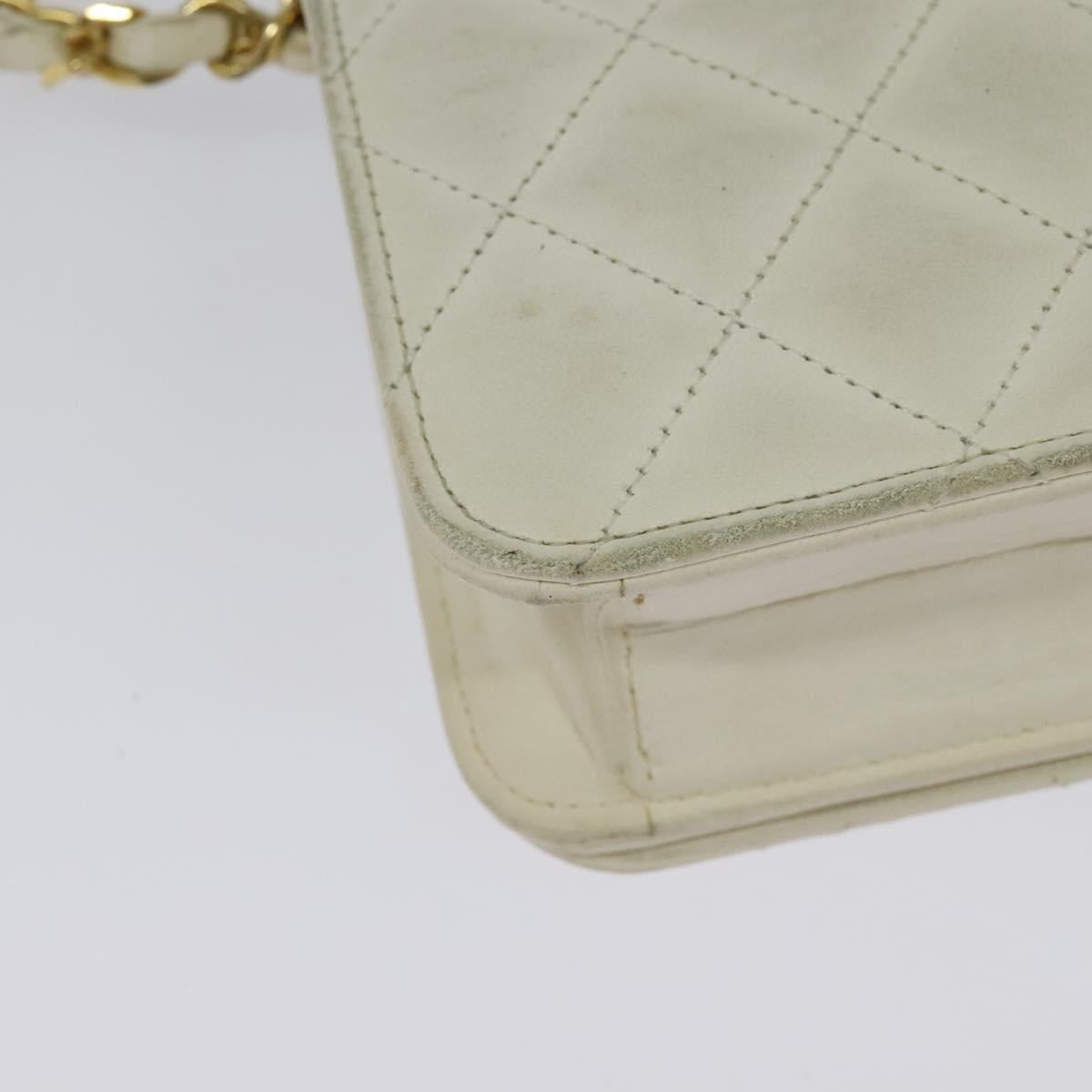 CHANEL Matelasse Chain Shoulder Bag Leather White Gold CC Auth bs29210
