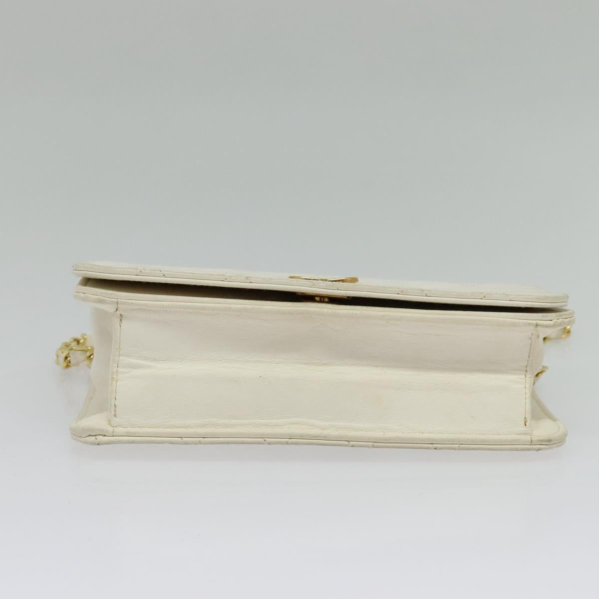 CHANEL Matelasse Chain Shoulder Bag Leather White Gold CC Auth bs29210