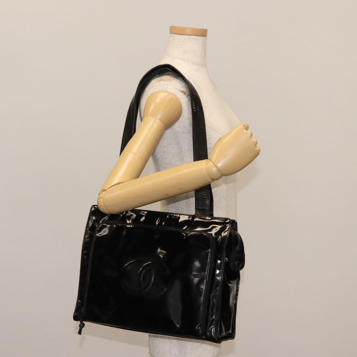 CHANEL Tote Bag Patent leather Black CC Auth bs29402