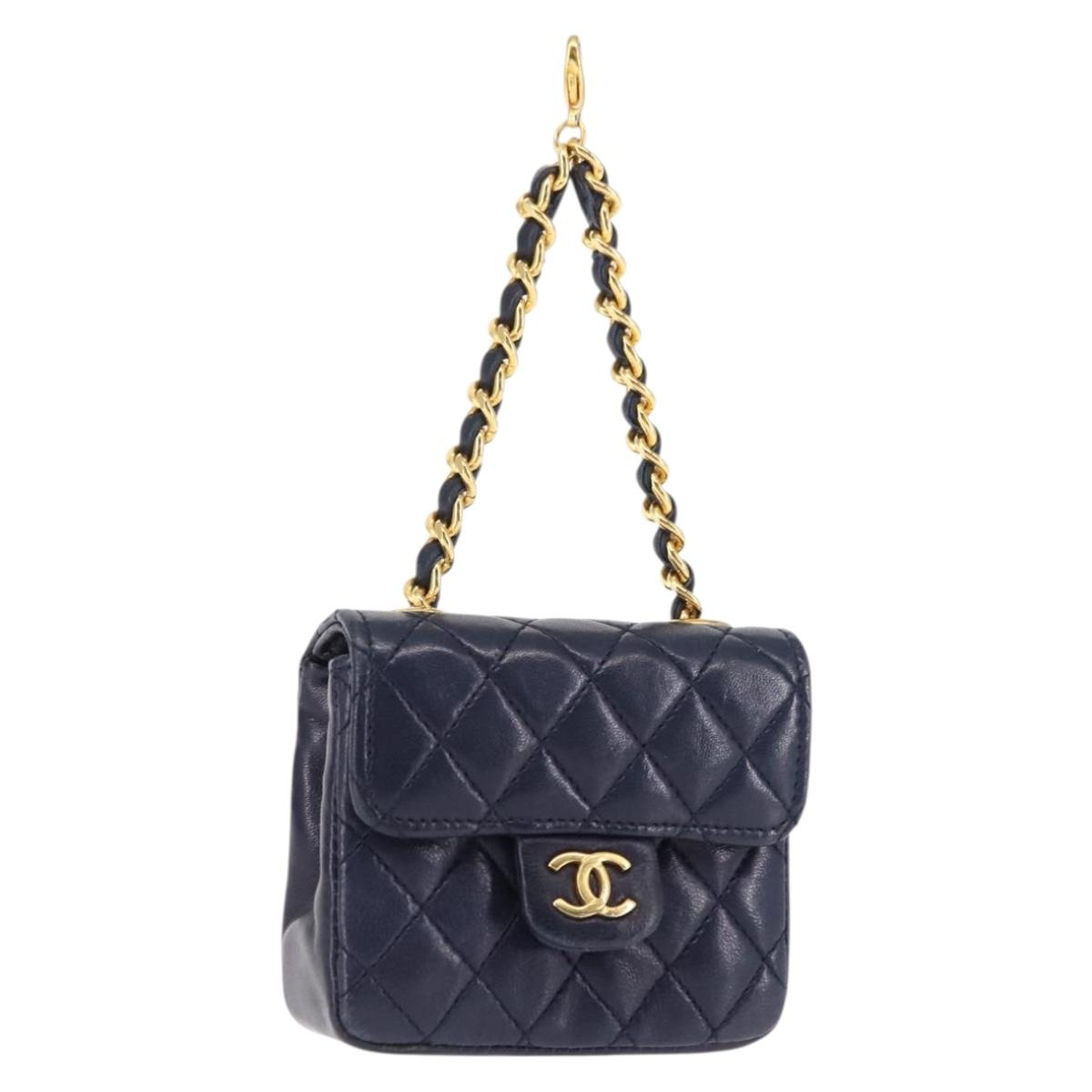 CHANEL Mini Mini Matelasse Chain Pouch Lamb Skin Navy Gold CC Auth bs29409
