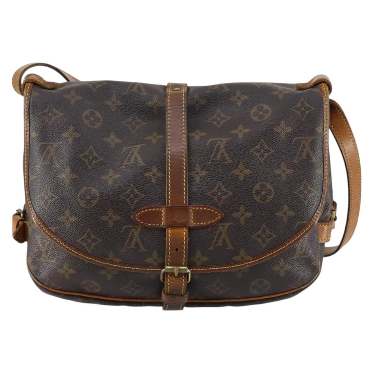 LOUIS VUITTON Monogram Saumur 30 Shoulder Bag M42256 LV Auth bs29516