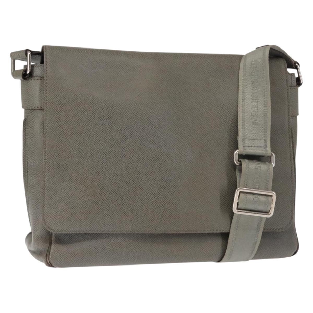 LOUIS VUITTON Taiga Leather Roman GM Shoulder Bag Gracie M32626 LV Auth bs29523