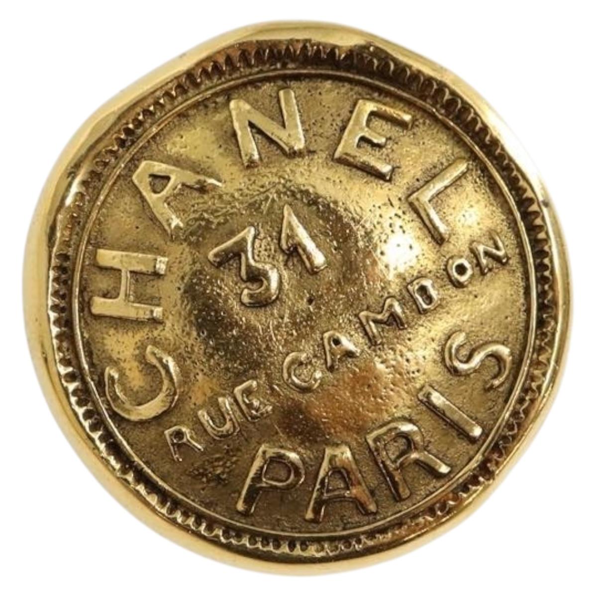 CHANEL 31 RUE CAMBON PARIS Brooch Gold Tone CC Auth bs29968
