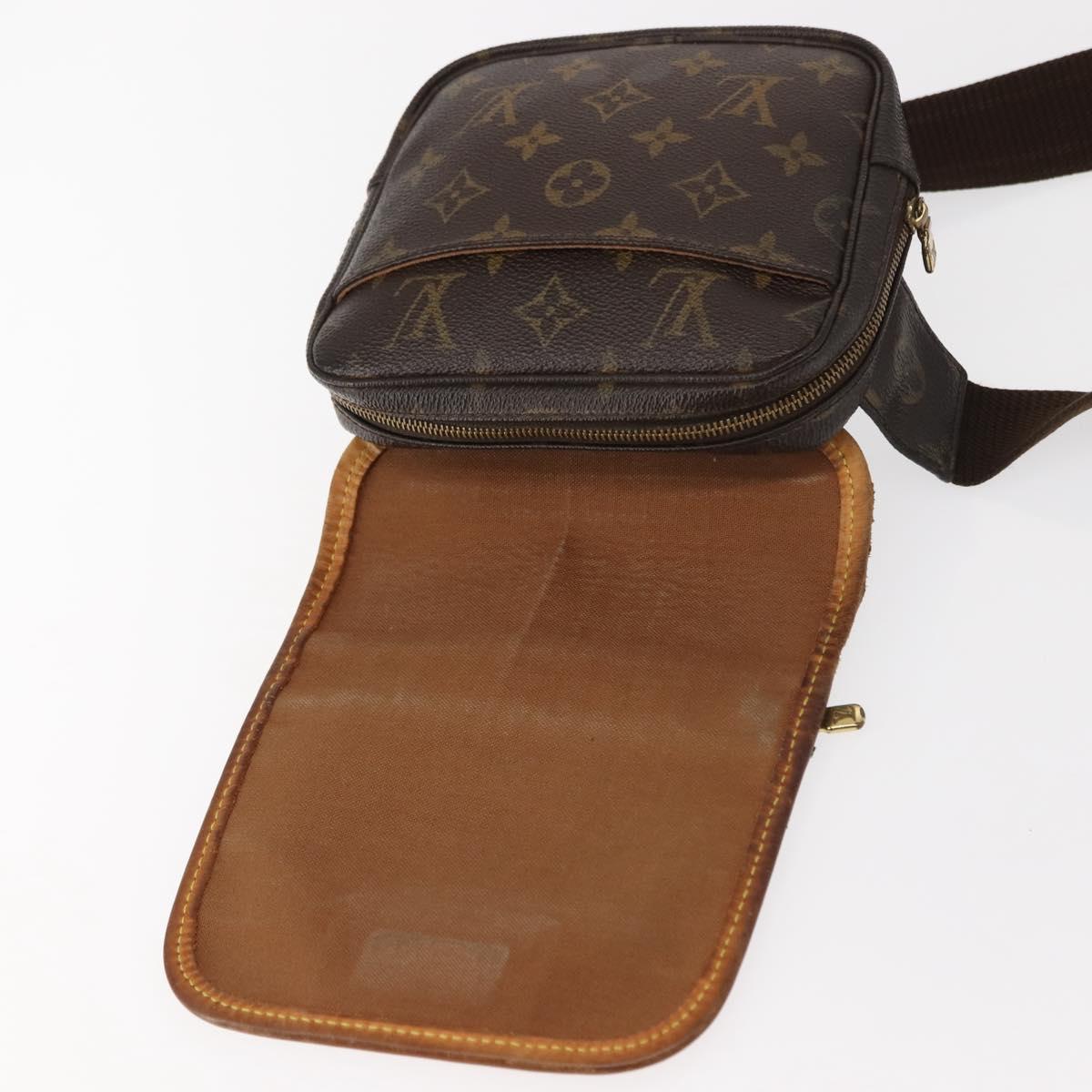 LOUIS VUITTON Monogram Bumback Bosphore Shoulder Bag M40108 LV Auth bs30108
