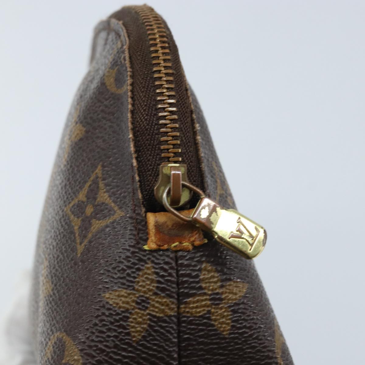 LOUIS VUITTON Monogram Pochette Cosmetic PM Pouch M43998 LV Auth bs30117