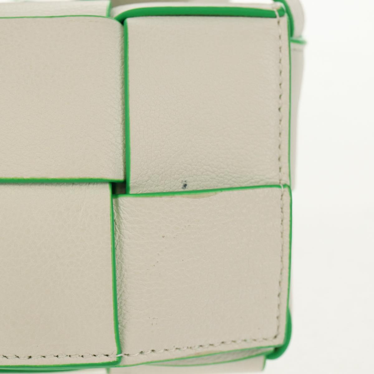 BOTTEGA VENETA MAXI INTRECCIATO Cassette Bag Leather White Green Auth bs30121M