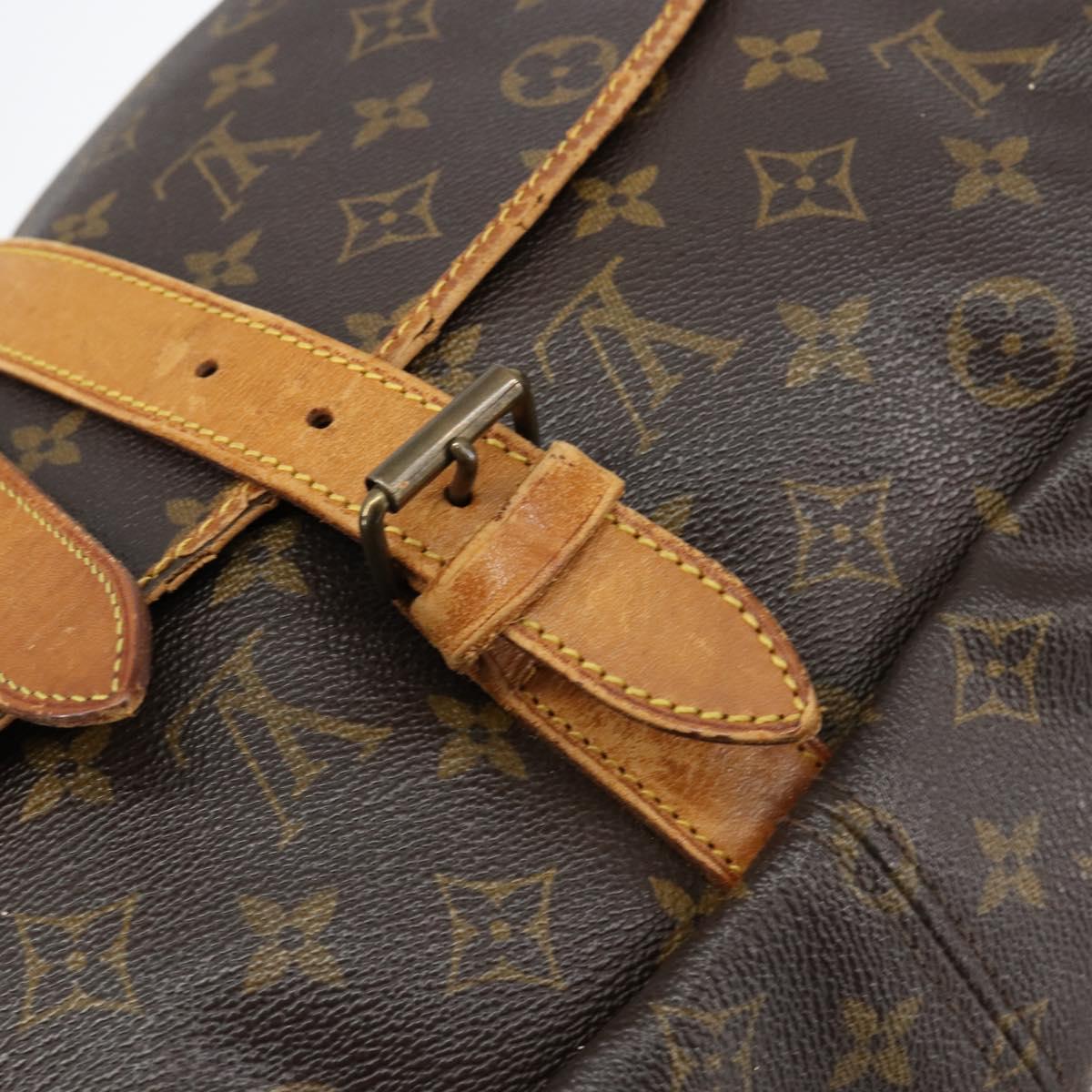 LOUIS VUITTON Monogram Saumur 35 Shoulder Bag M42254 LV Auth bs30448