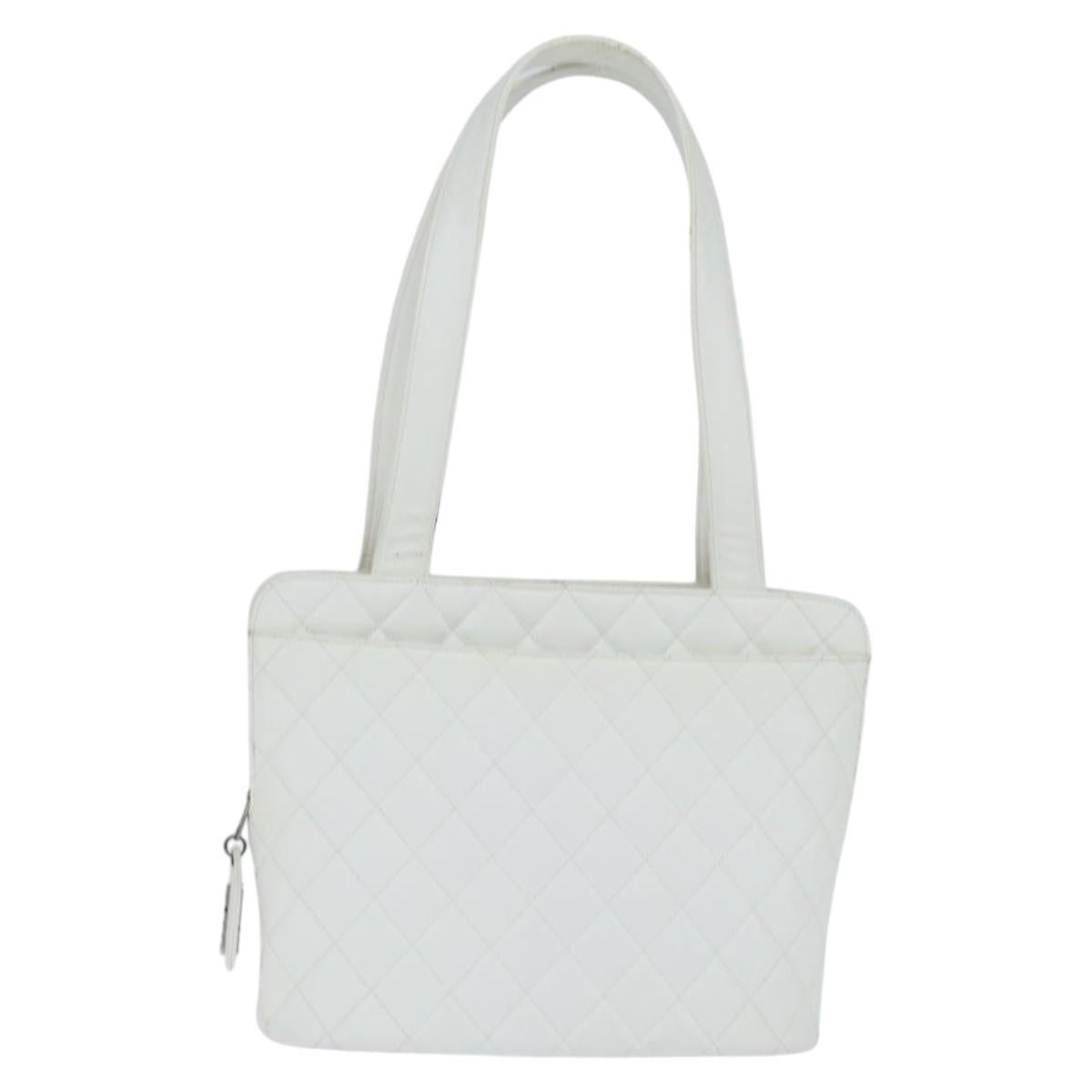 CHANEL Matelasse Tote Bag Caviar Skin White CC Auth bs30478