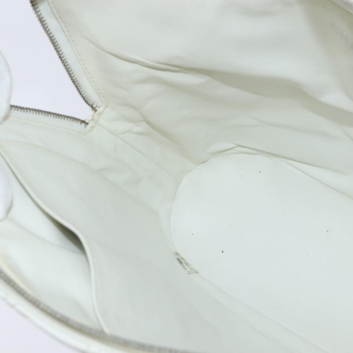 CHANEL Matelasse Tote Bag Caviar Skin White CC Auth bs30478