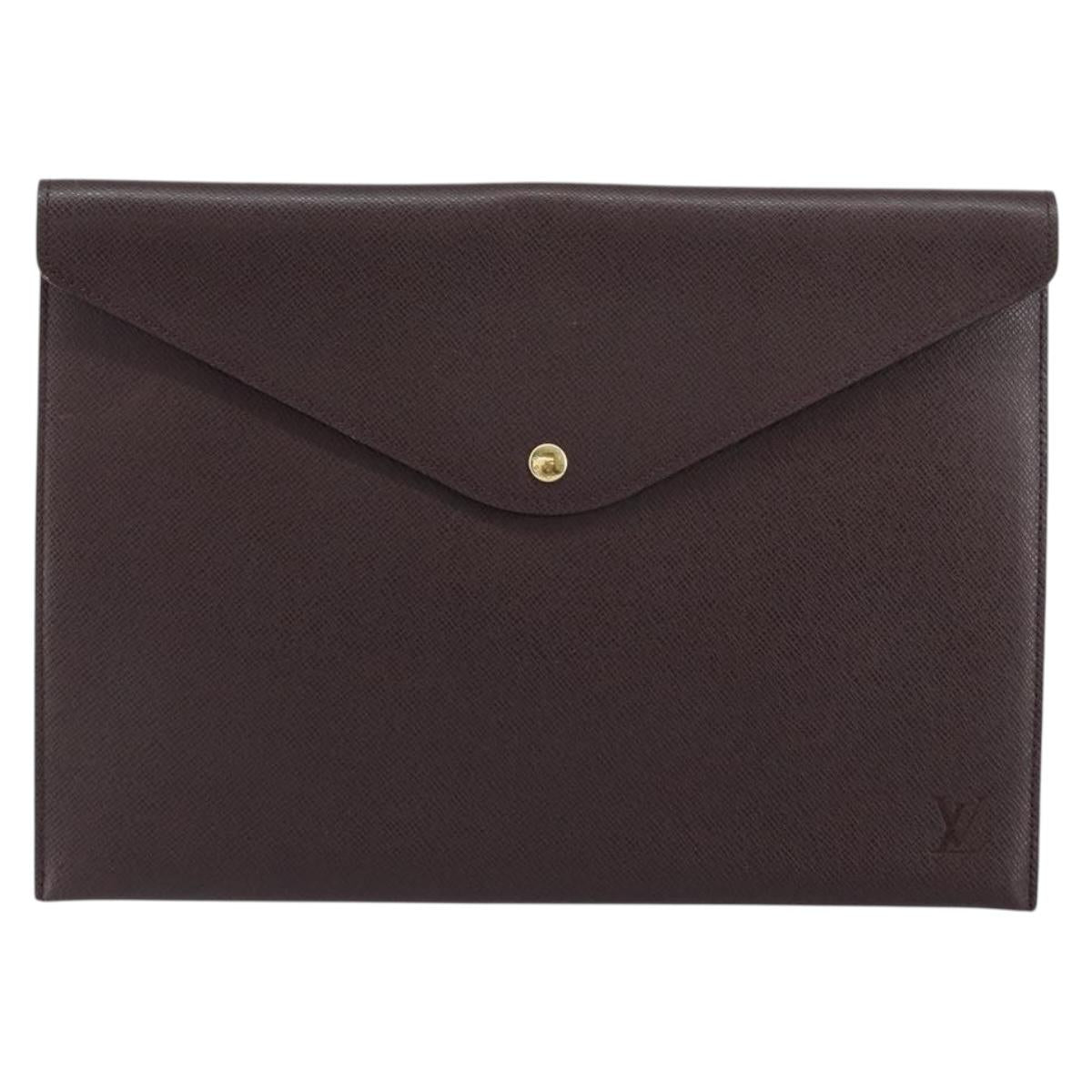 LOUIS VUITTON Taiga Document case Pouch Acajou M99087 LV Auth bs30556