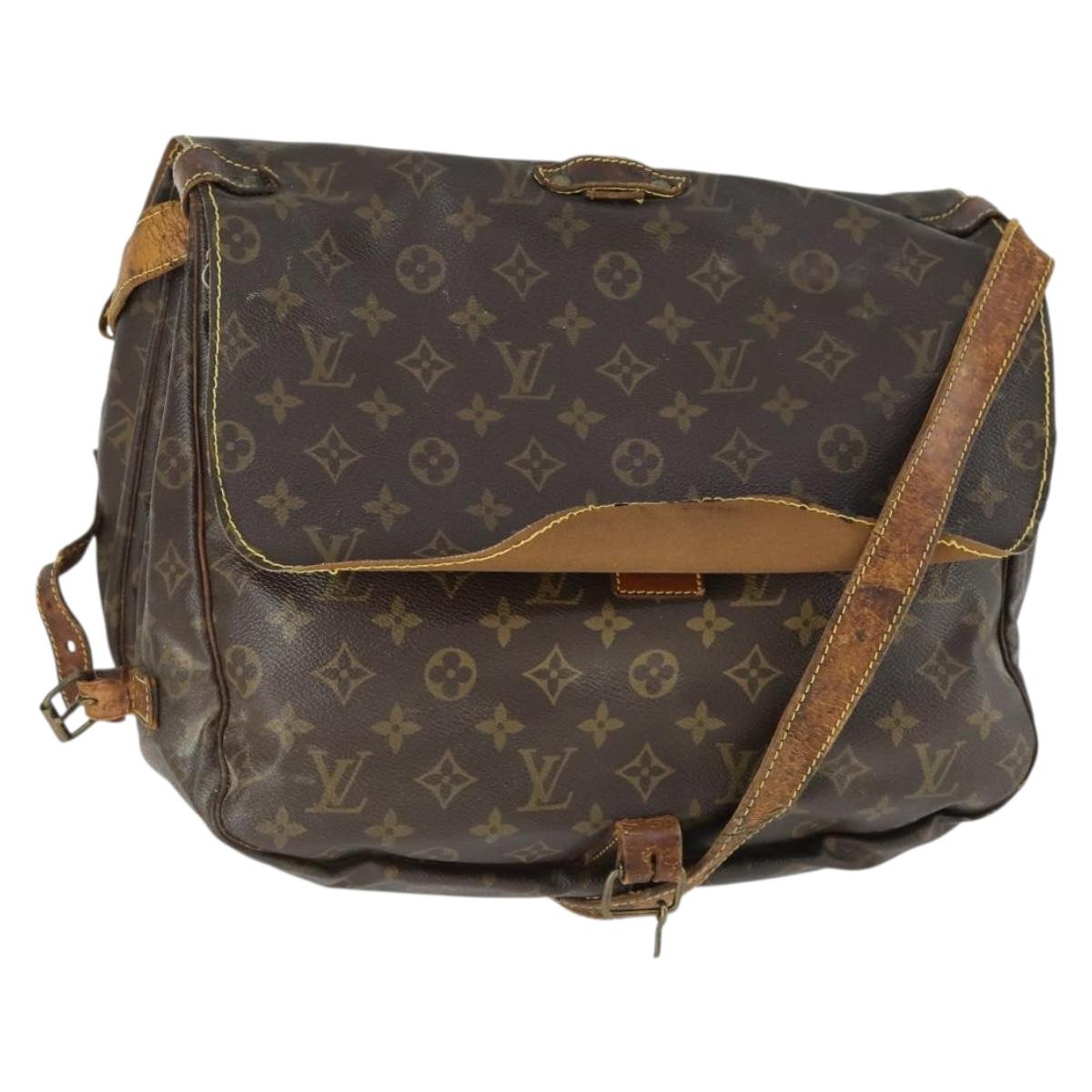 LOUIS VUITTON Monogram Saumur 35 Shoulder Bag M42254 LV Auth bs30831