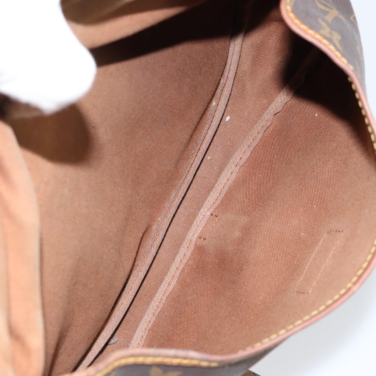 LOUIS VUITTON Monogram Saumur 30 Shoulder Bag M42256 LV Auth bs30834