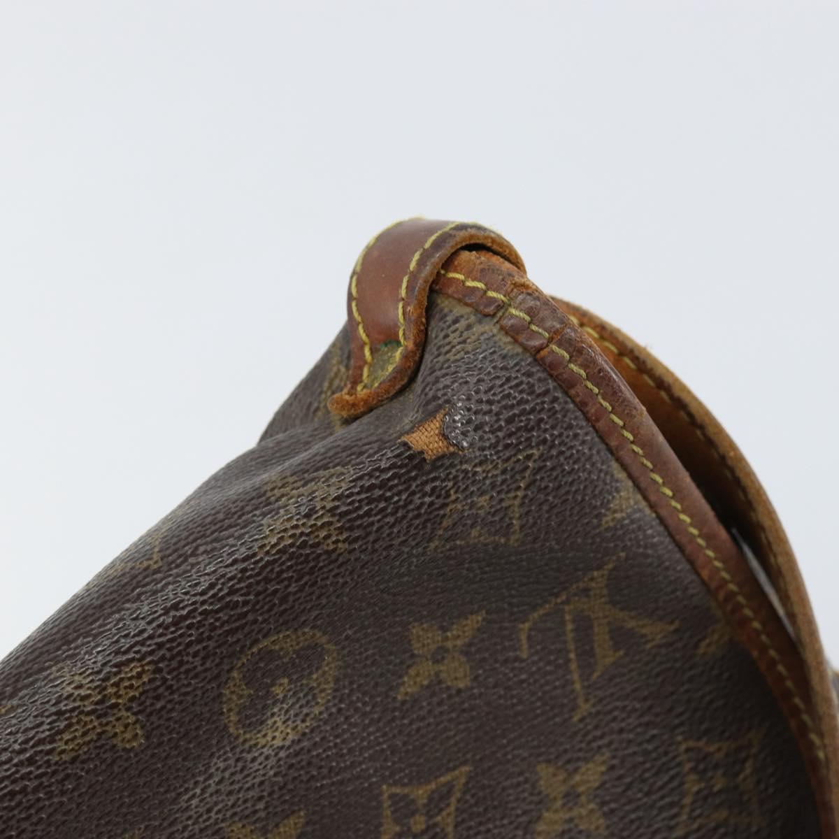 LOUIS VUITTON Monogram Saumur 30 Shoulder Bag M42256 LV Auth bs30834