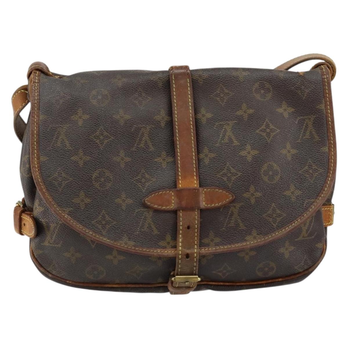 LOUIS VUITTON Monogram Saumur 30 Shoulder Bag M42256 LV Auth bs30834