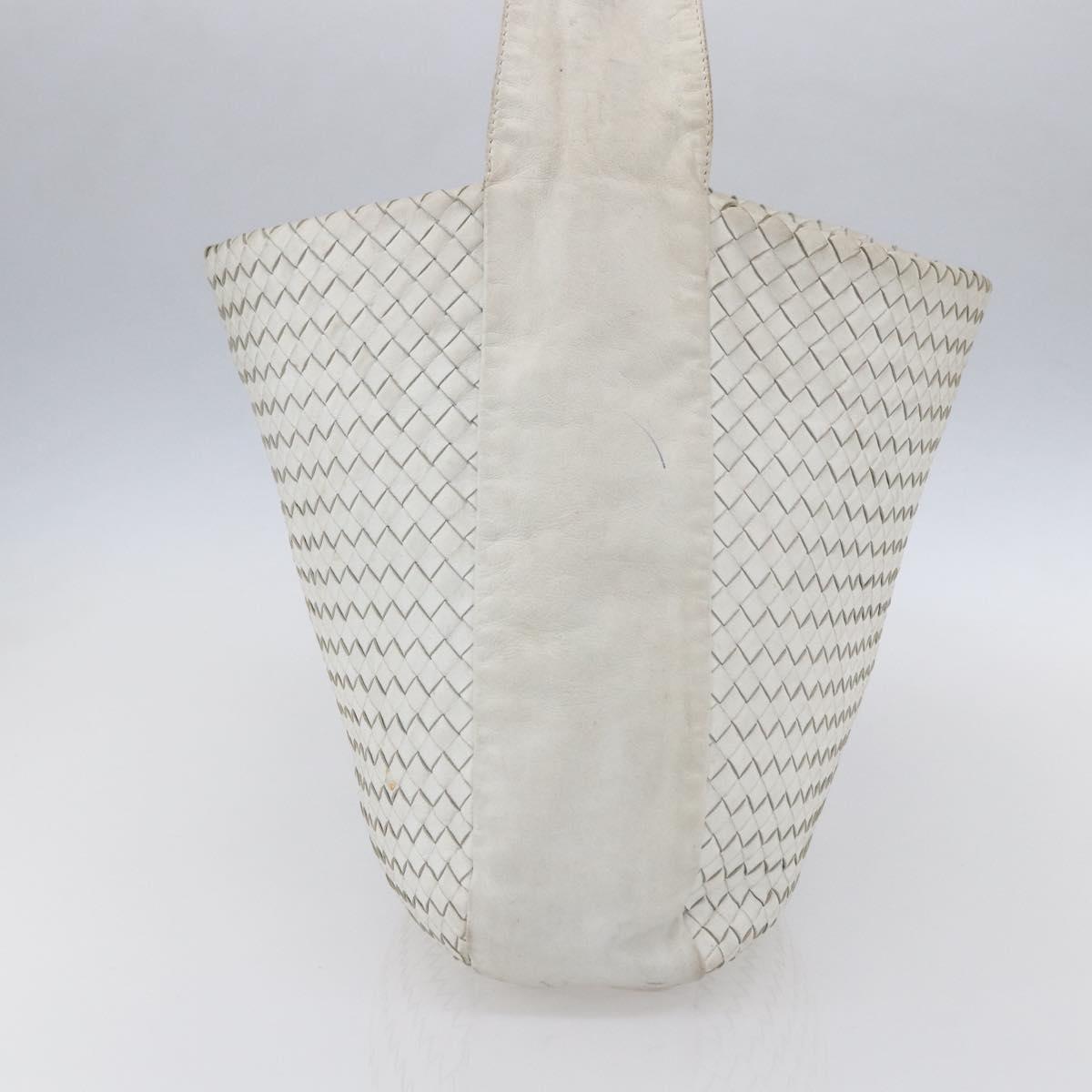 BOTTEGA VENETA INTRECCIATO Shoulder Bag Leather White Silver Auth bs30958