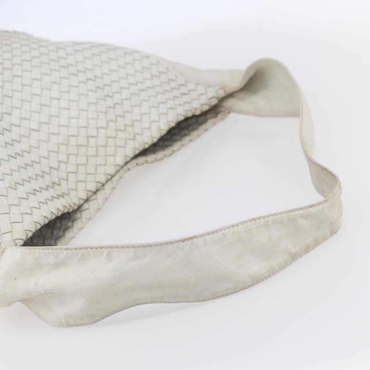 BOTTEGA VENETA INTRECCIATO Shoulder Bag Leather White Silver Auth bs30958