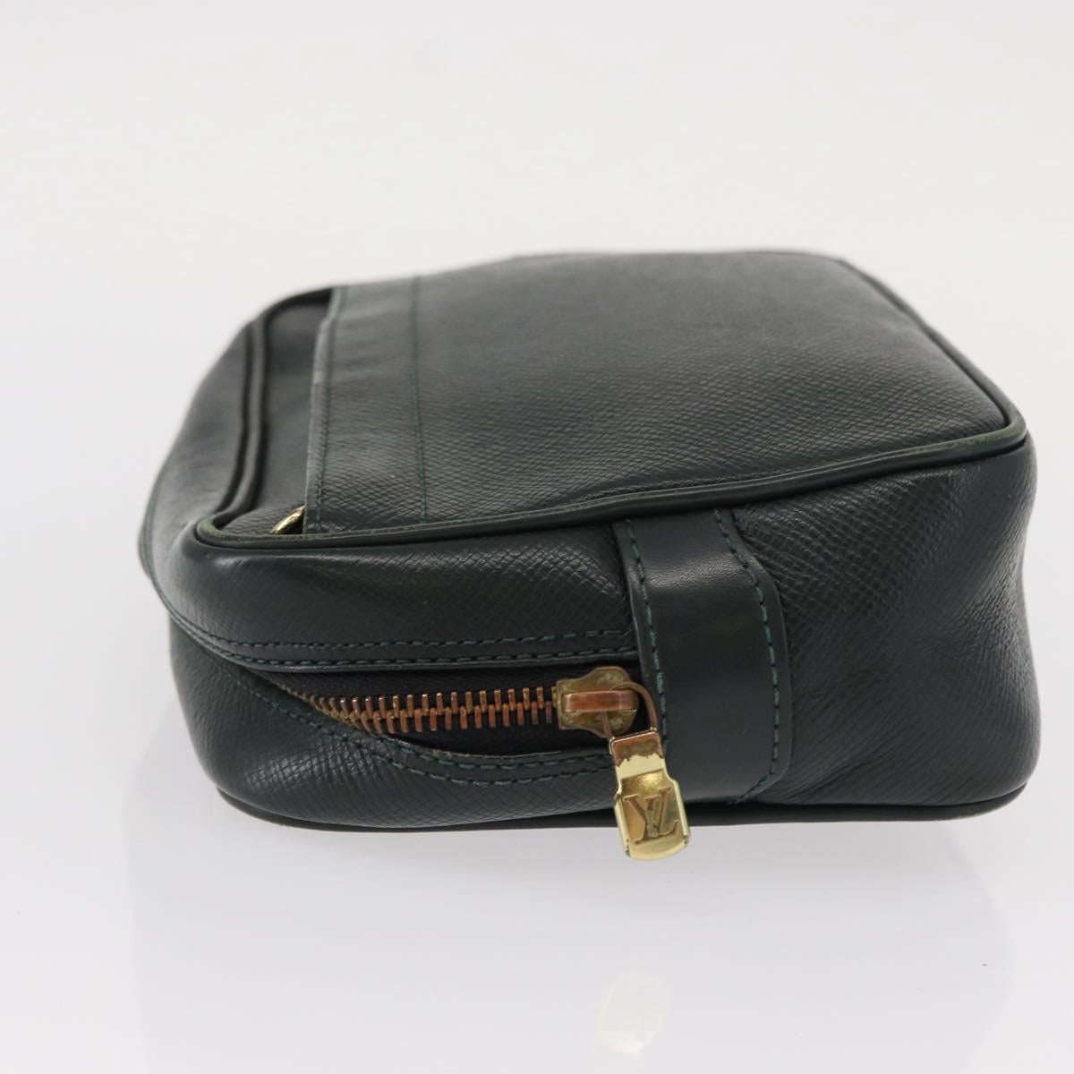 LOUIS VUITTON Taiga Karga Clutch Bag Epicea M30814 LV Auth bs31097