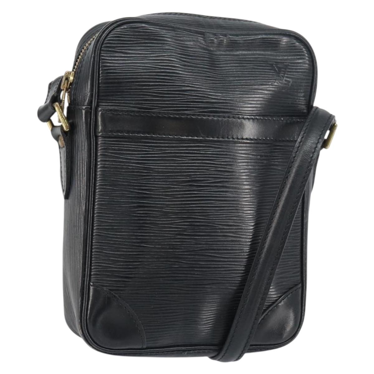 LOUIS VUITTON Epi Danube Shoulder Bag Black M45632 LV Auth bs31282