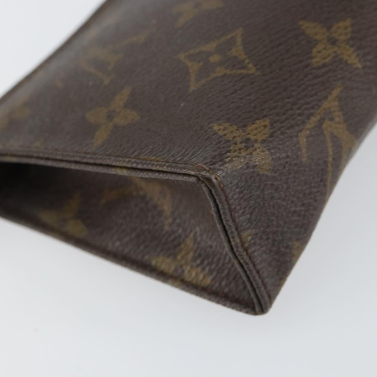 LOUIS VUITTON Monogram Poche Toilette 15 Pouch M47546 LV Auth bs31317