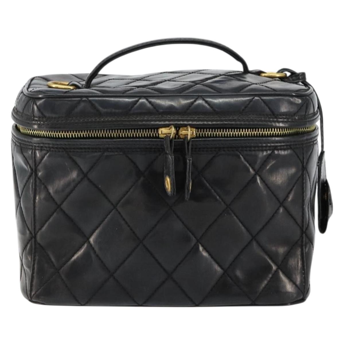 CHANEL Matelasse Vanity Pouch Enamel Black Gold CC Auth bs31398