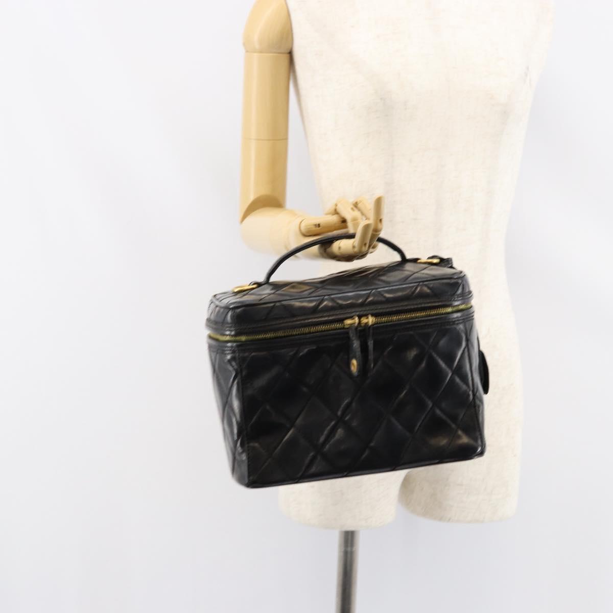 CHANEL Matelasse Vanity Pouch Enamel Black Gold CC Auth bs31398