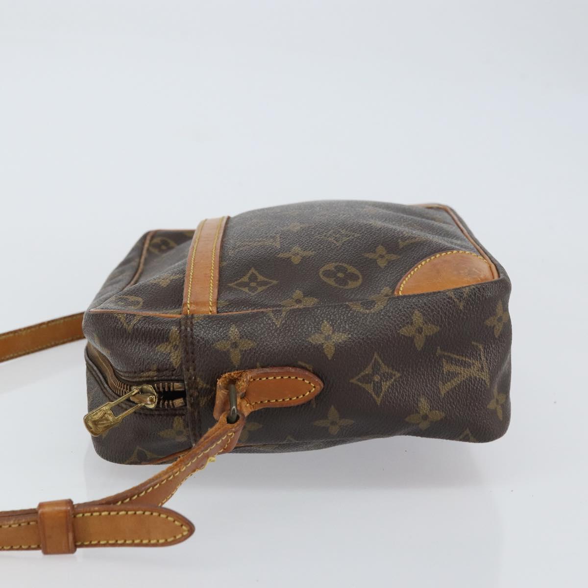 LOUIS VUITTON Monogram Trocadero 30 Shoulder Bag M51272 LV Auth bs31520