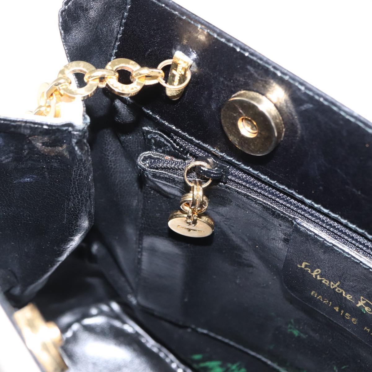 Salvatore Ferragamo Chain Shoulder Bag Leather White Black gold Auth bs31765