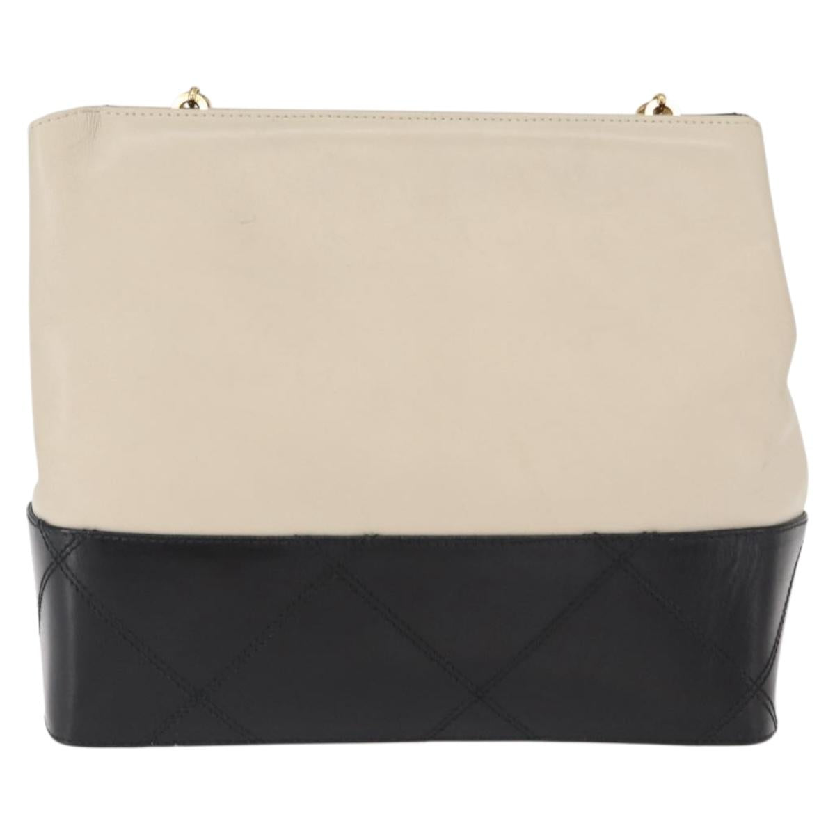 Salvatore Ferragamo Chain Shoulder Bag Leather White Black gold Auth bs31765