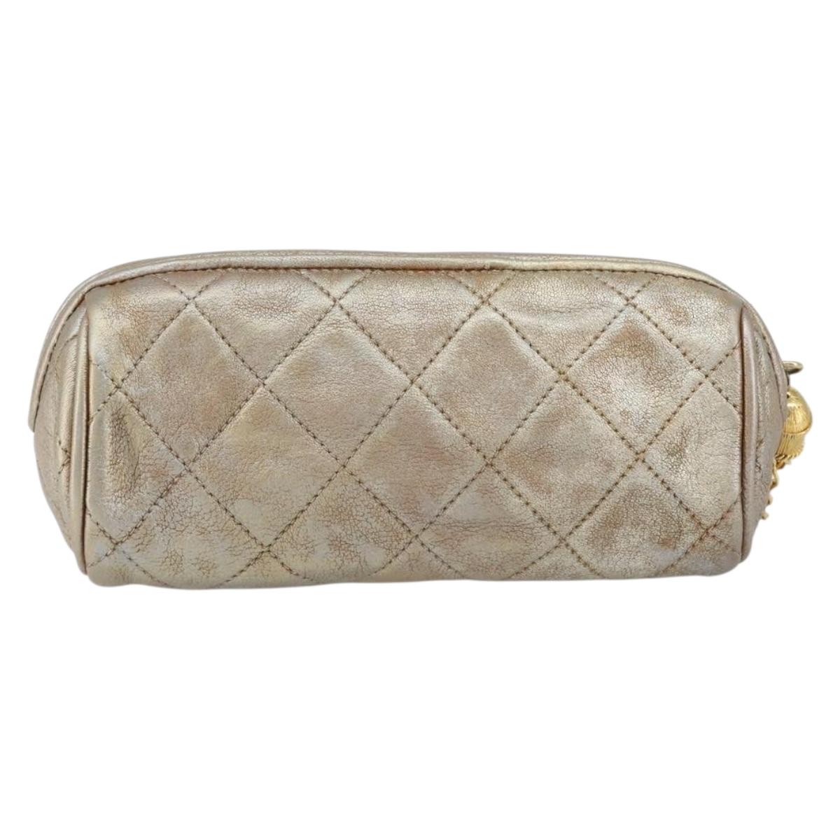 CHANEL Matelasse Pouch Leather Champagne Gold CC Auth bs32089