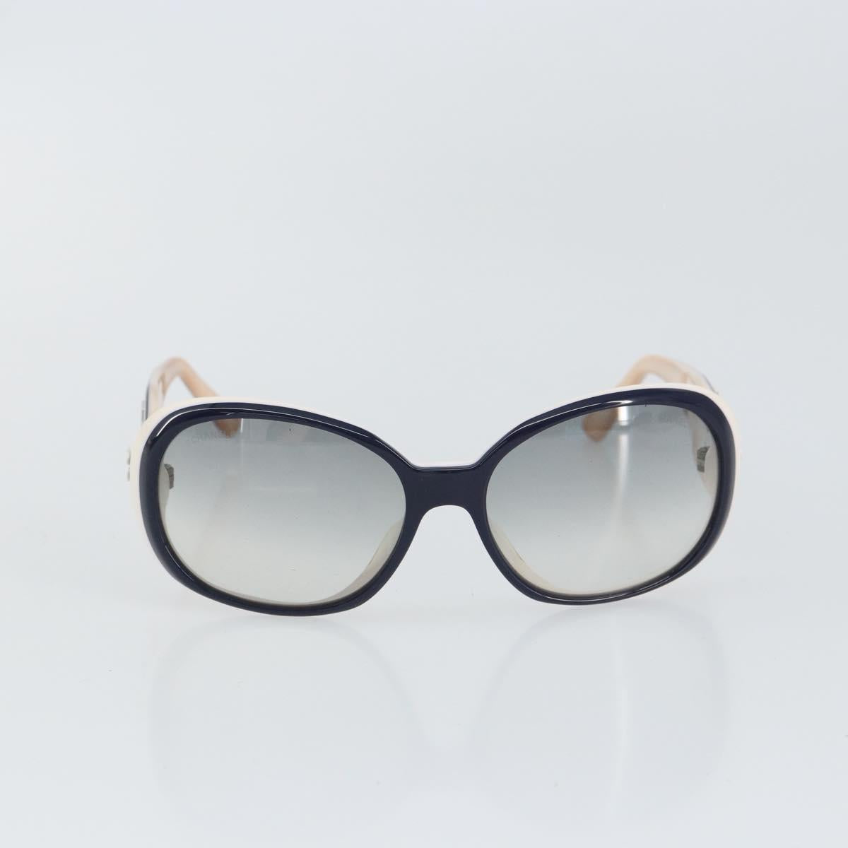 CHANEL Sunglasses plastic White CC Auth bs32159