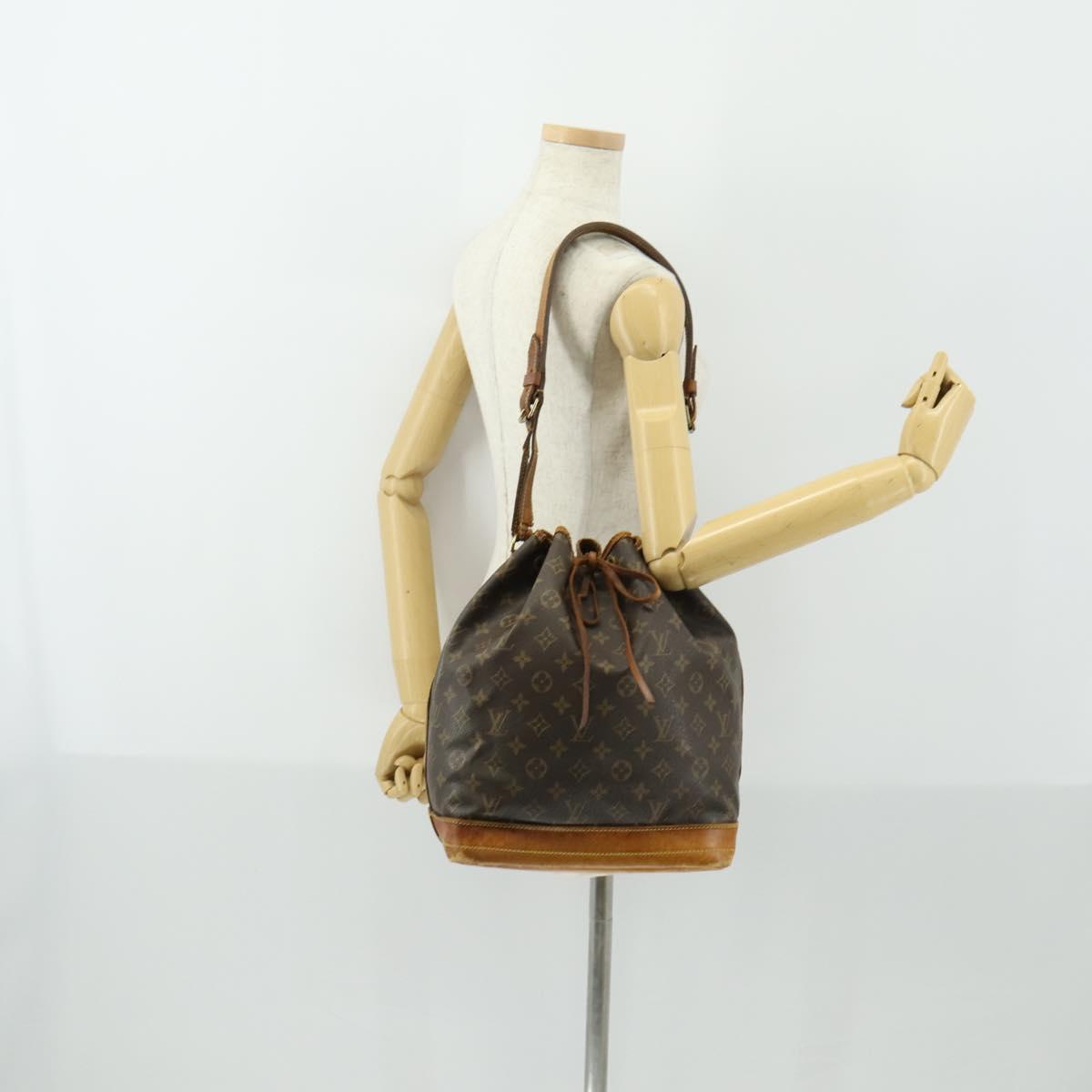 LOUIS VUITTON Monogram Noe Shoulder Bag M42224 LV Auth bs32218