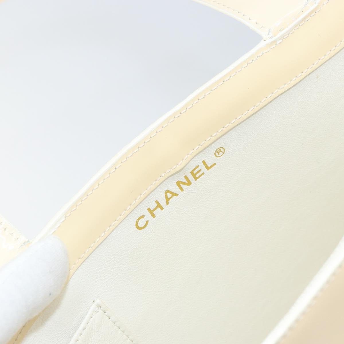 CHANEL Tote Bag Patent leather Beige Gold CC Auth bs32462