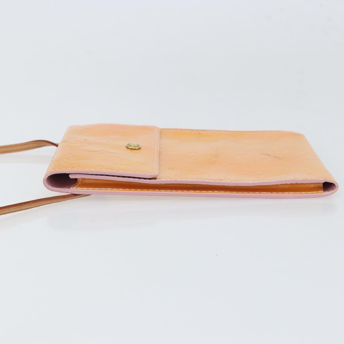 LOUIS VUITTON Monogram Vernis Kenmare Shoulder Bag Marshmallow Pink Auth bs32550